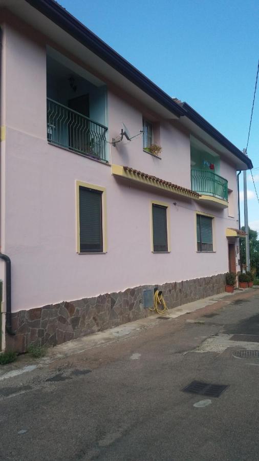 Vacanze A Loceri Exterior photo